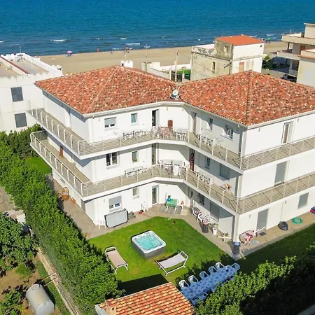 The - Panoramic View Apartment Agnone Bagni