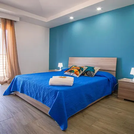 The - Panoramic View Apartment Agnone Bagni